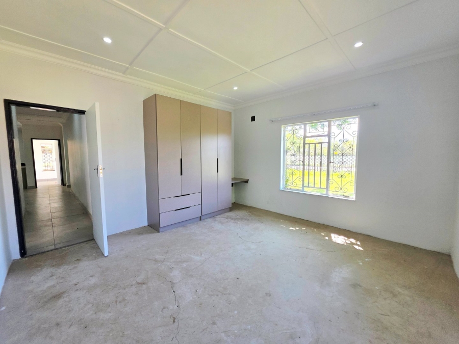 4 Bedroom Property for Sale in Noordhoek Free State